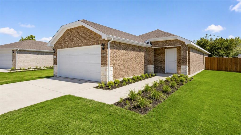 1915 Glory Drive Property Photo 1