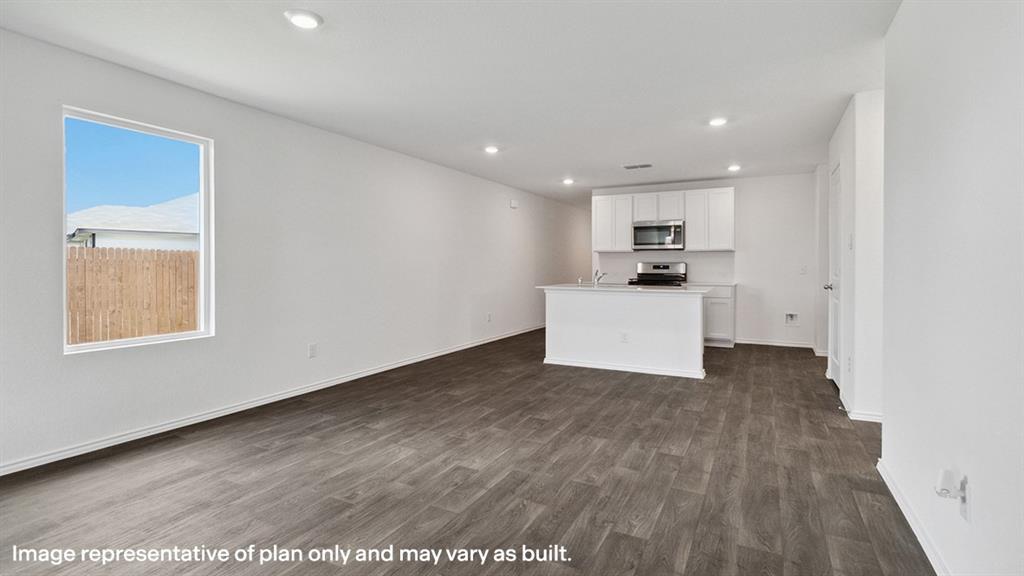 1915 Glory Drive Property Photo 10