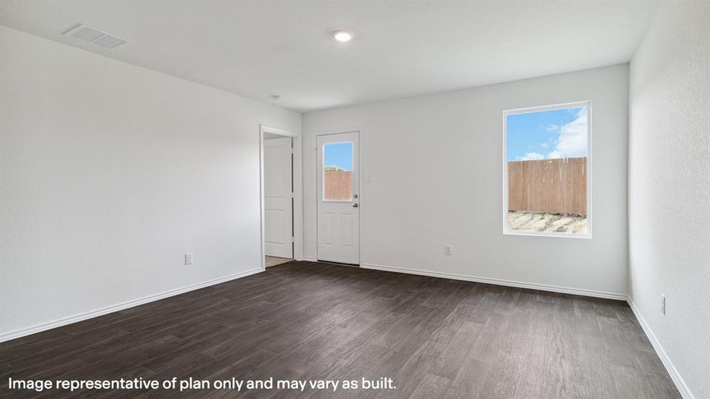 1915 Glory Drive Property Photo 13