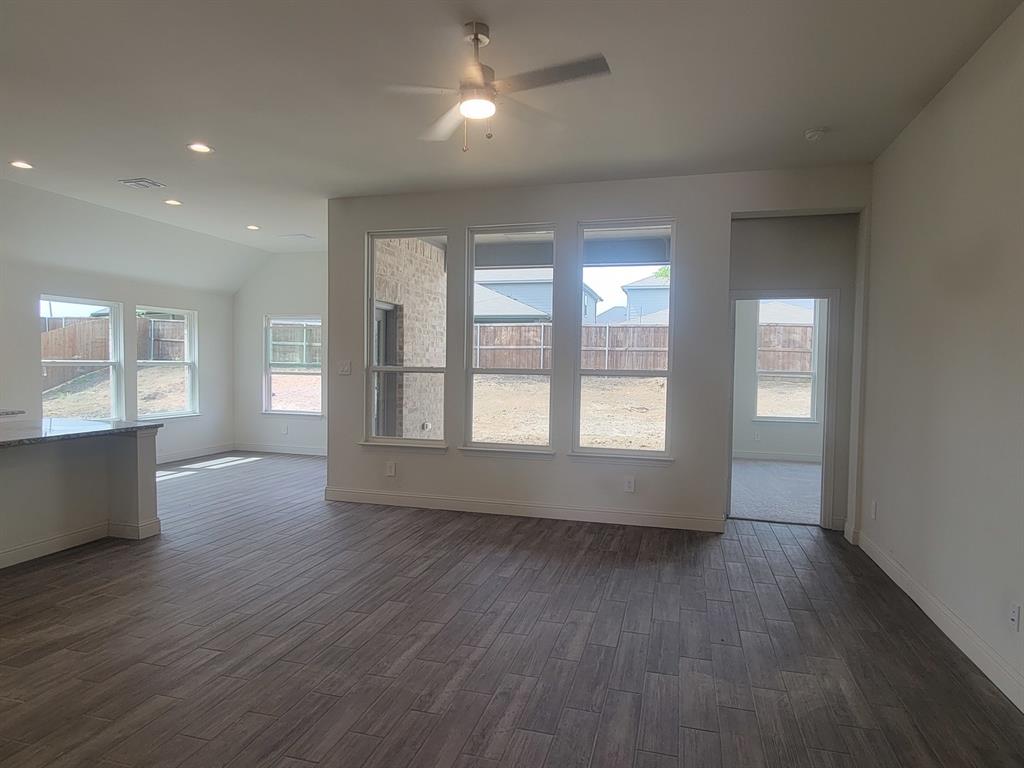5008 Picasso Road Property Photo 13
