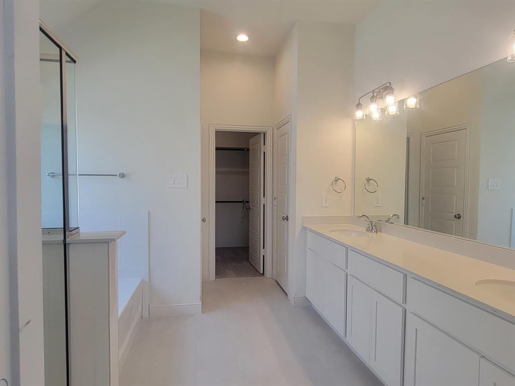 5008 Picasso Road Property Photo 17