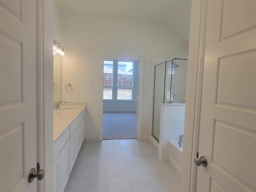 5008 Picasso Road Property Photo 18