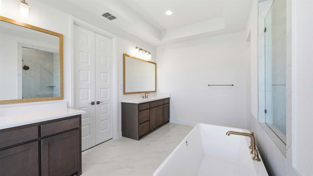 10001 Sagehawk Drive Property Photo 16