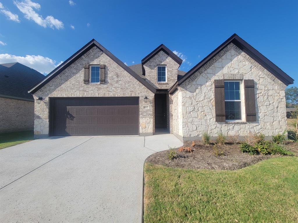 5012 Picasso Road Property Photo 1