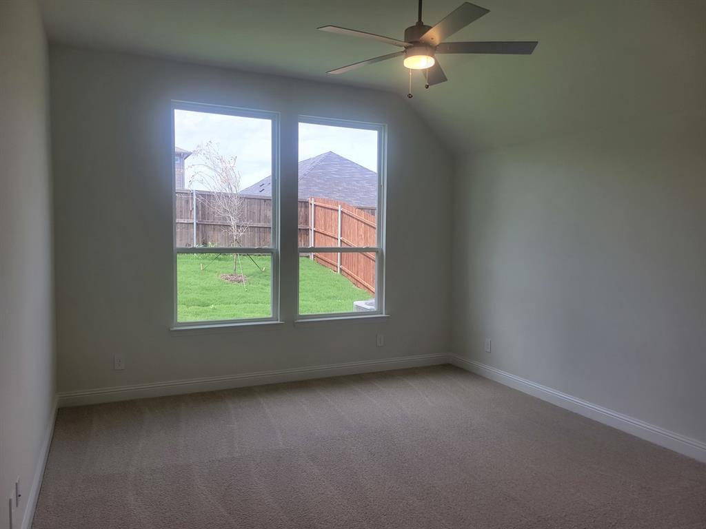 5012 Picasso Road Property Photo 15