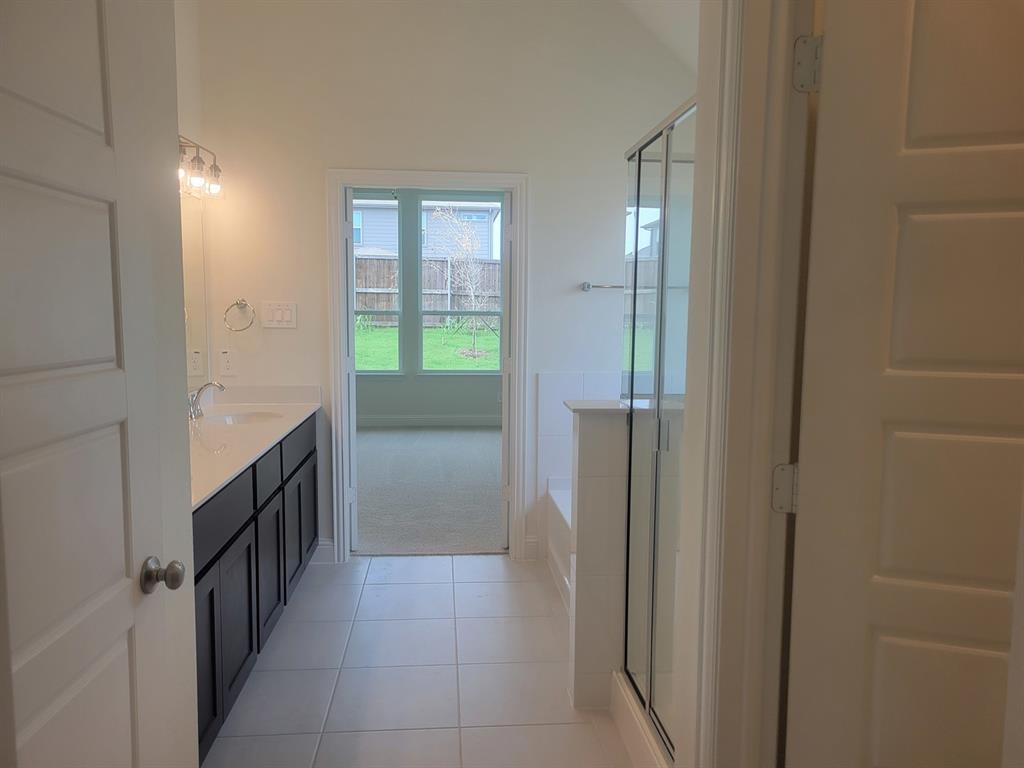5012 Picasso Road Property Photo 16