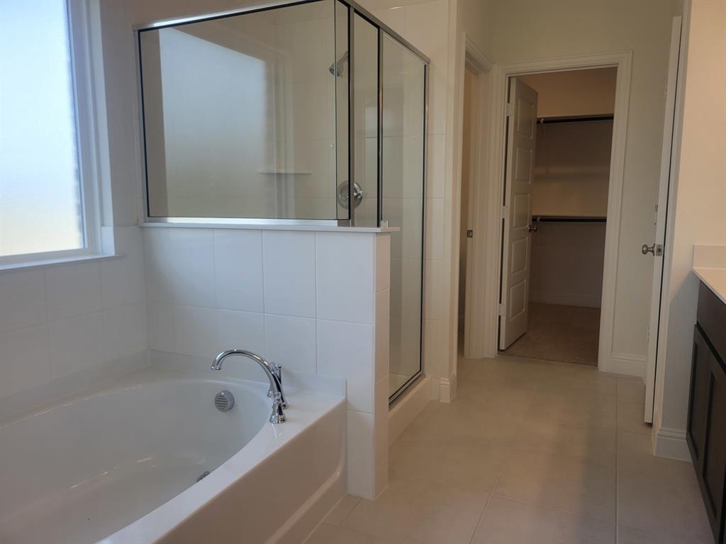 5012 Picasso Road Property Photo 18