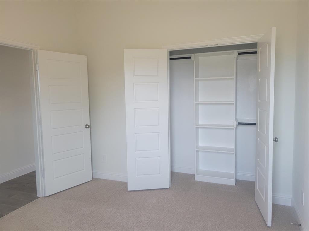 5012 Picasso Road Property Photo 23