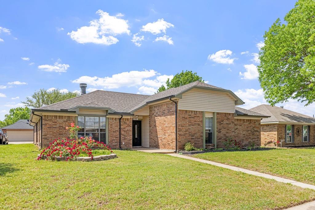 1304 Petunia Drive Property Photo 3