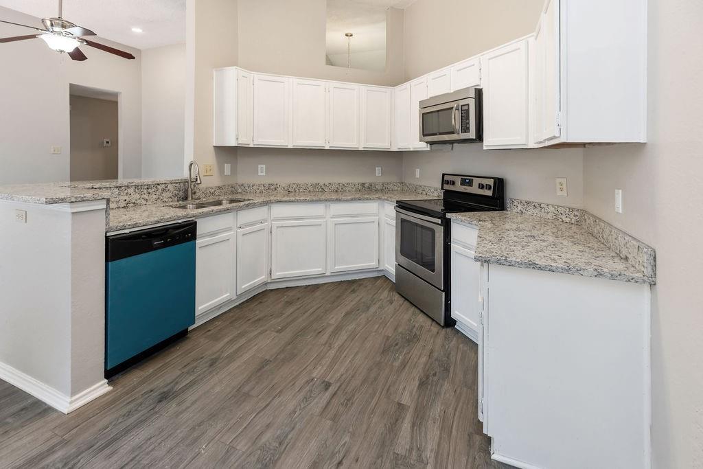 1304 Petunia Drive Property Photo 11