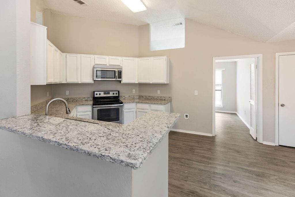 1304 Petunia Drive Property Photo 13