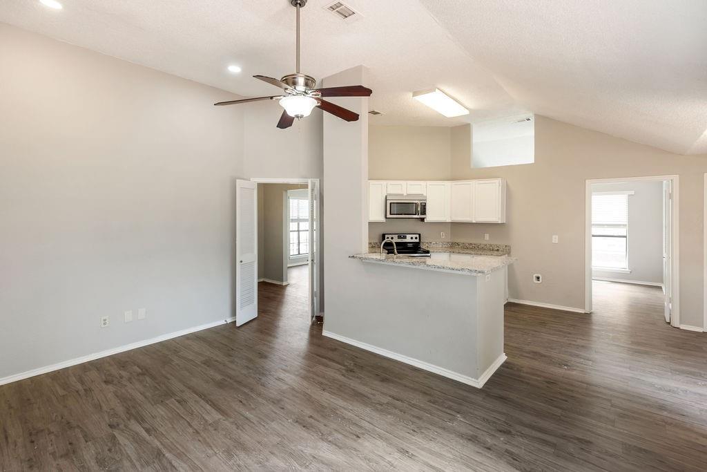1304 Petunia Drive Property Photo 15
