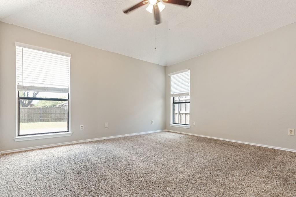 1304 Petunia Drive Property Photo 23