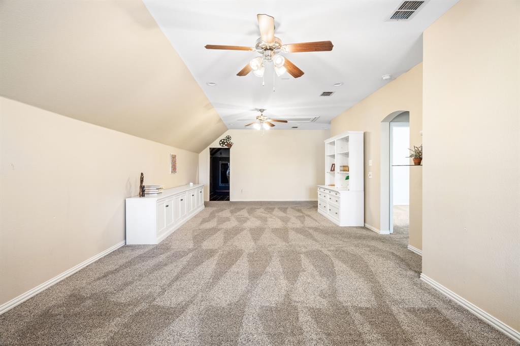 1301 Meadows Avenue Property Photo 27