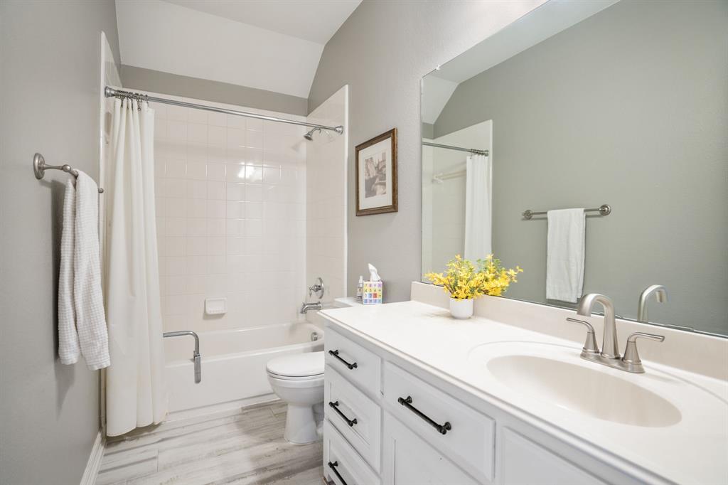 1301 Meadows Avenue Property Photo 33