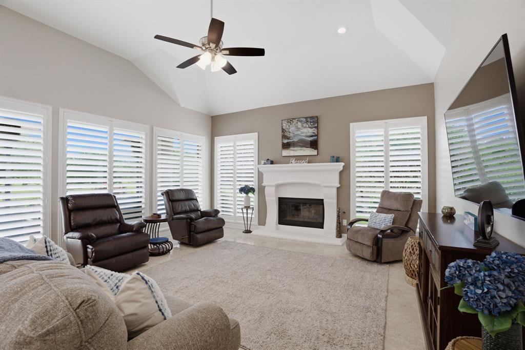 1120 Twin Oaks Drive Property Photo 18