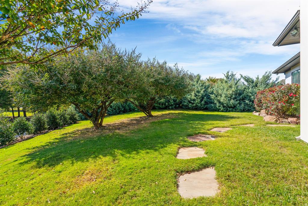 1120 Twin Oaks Drive Property Photo 32
