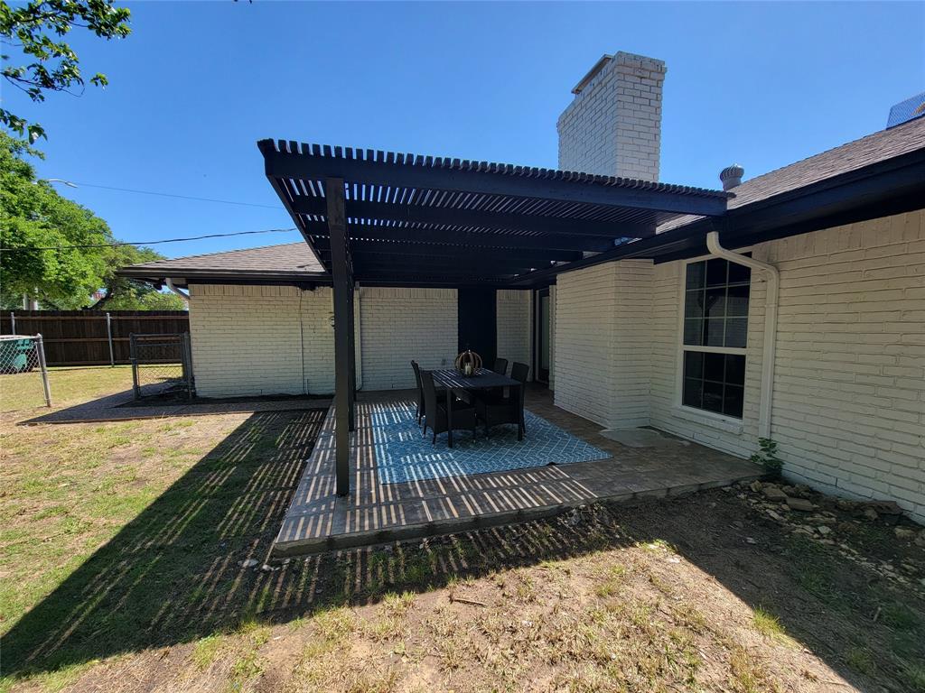 4750 Winesanker Way Property Photo 17