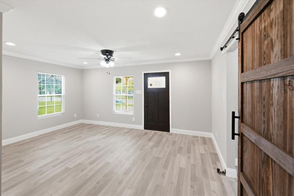 2803 Ross Avenue Property Photo 4