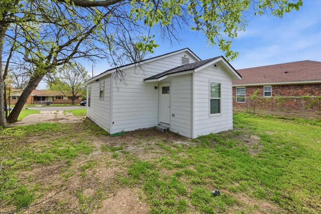 2803 Ross Avenue Property Photo 16