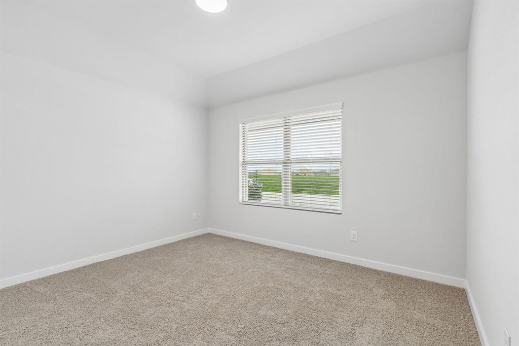 484 Hundred Acre Drive Property Photo 26