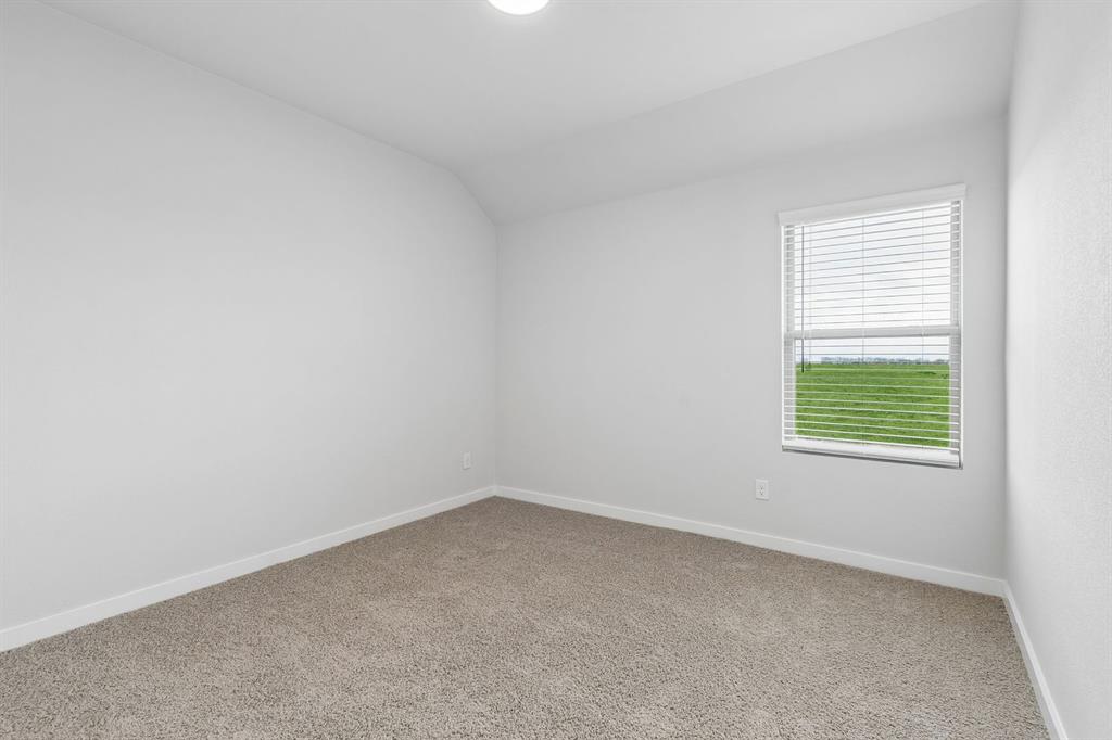 484 Hundred Acre Drive Property Photo 27