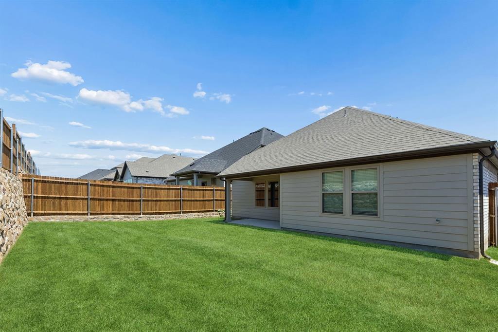 484 Hundred Acre Drive Property Photo 38