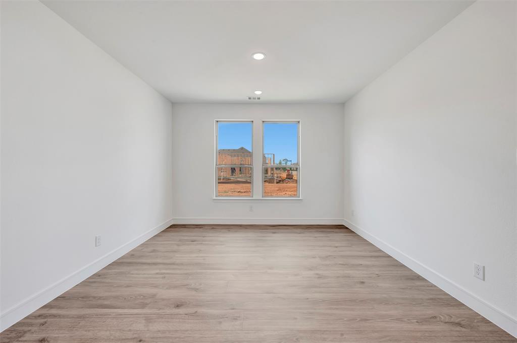 5644 Taylor Trail Property Photo 14