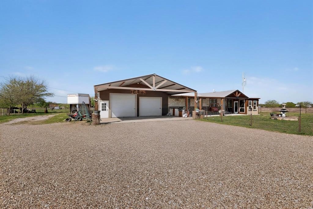 18729 County Road 620 Property Photo 2