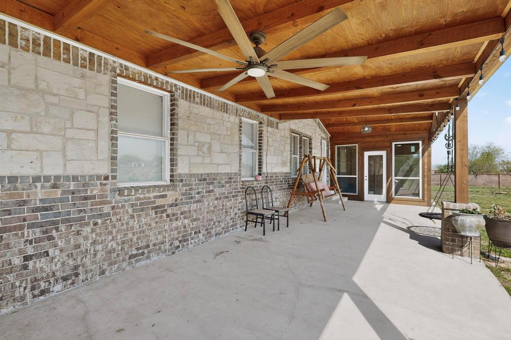 18729 County Road 620 Property Photo 3