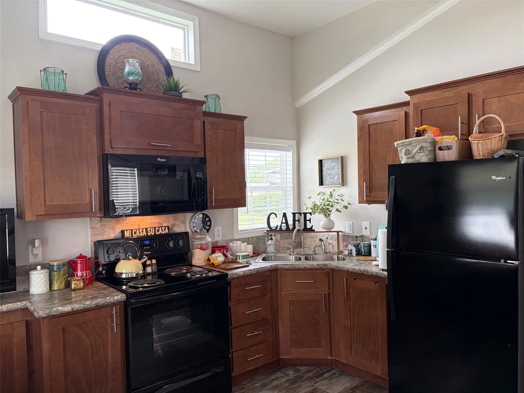 370 Sioux Property Photo 13