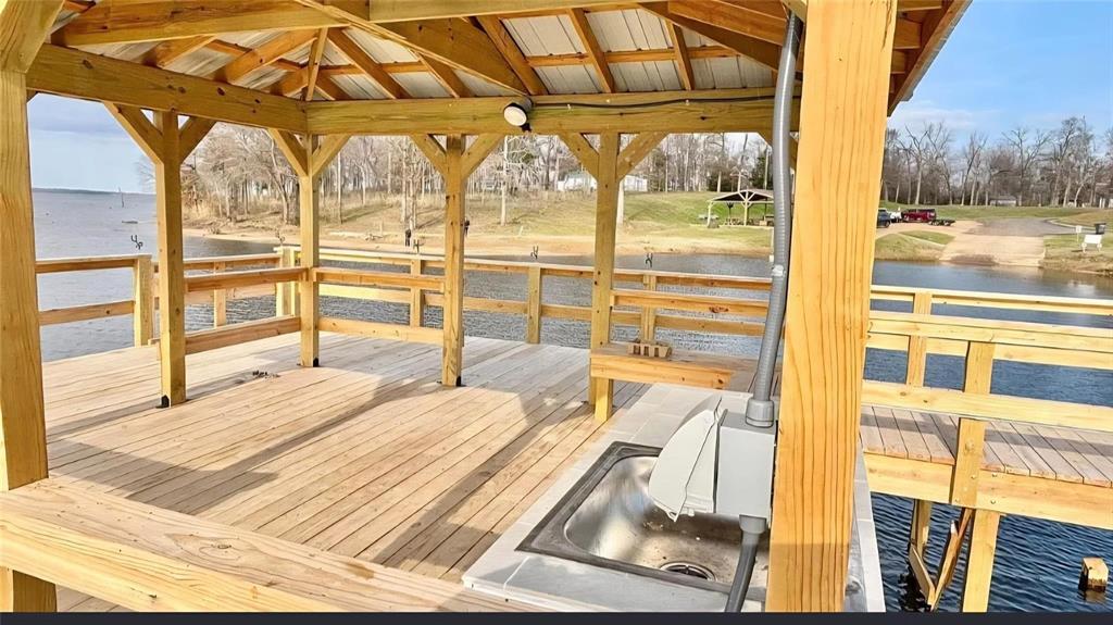 370 Sioux Property Photo 28