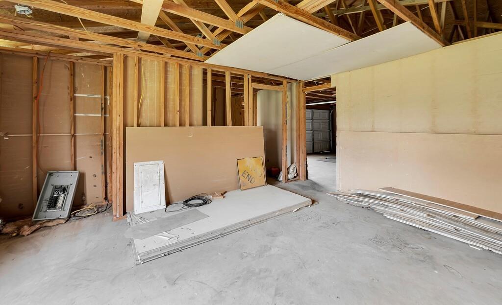 105 County Road 3590 Property Photo 19