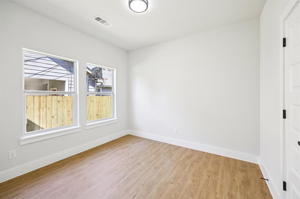 3514 Dunbar Street Property Photo 21