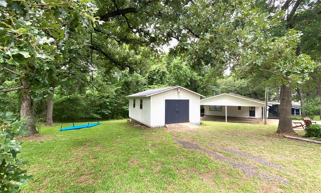 184 Beachwood Drive Property Photo 3