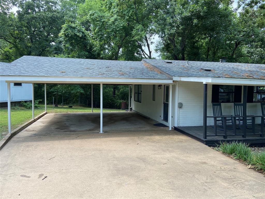 184 Beachwood Drive Property Photo 4
