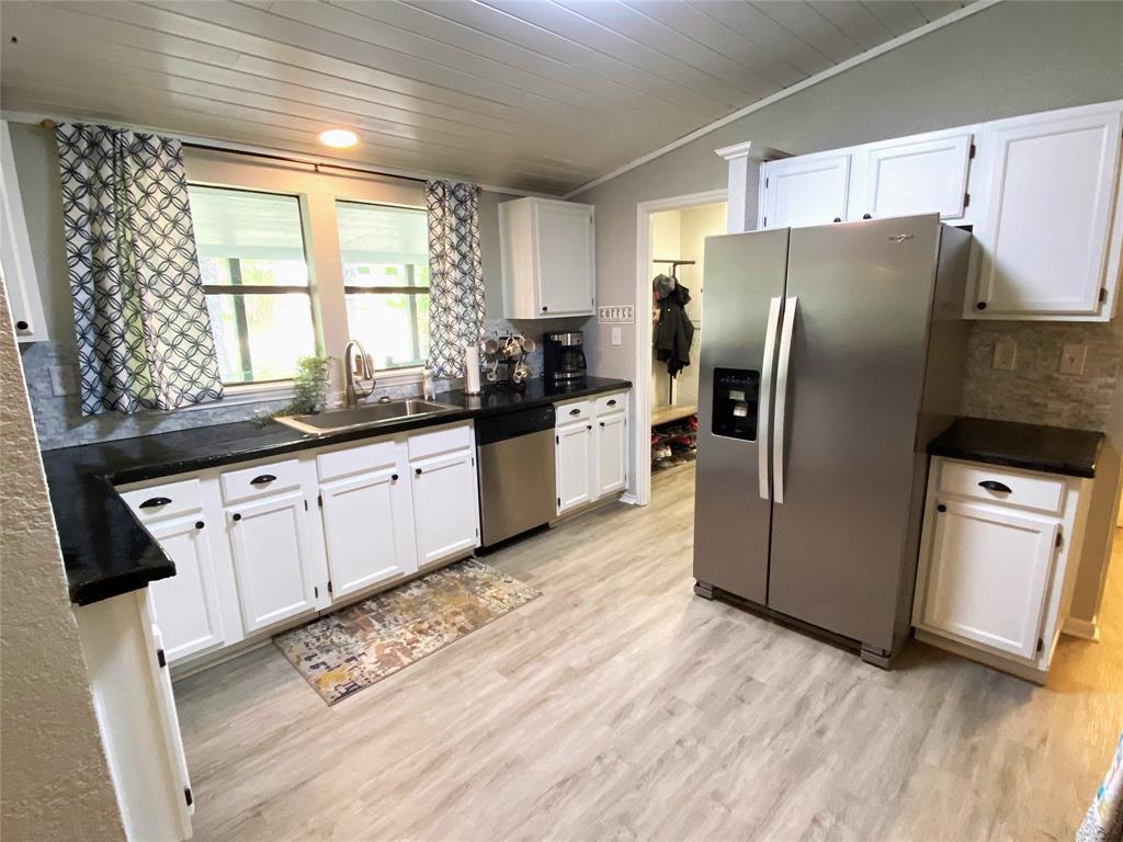 184 Beachwood Drive Property Photo 12