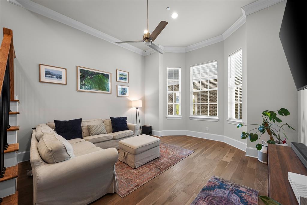 4643 Warwood Lane Property Photo 4