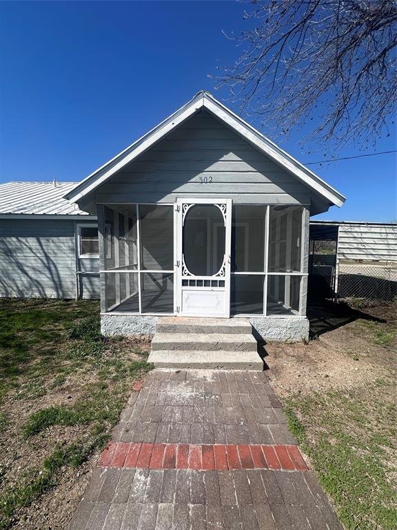 302 W Ripley Street Property Photo 1