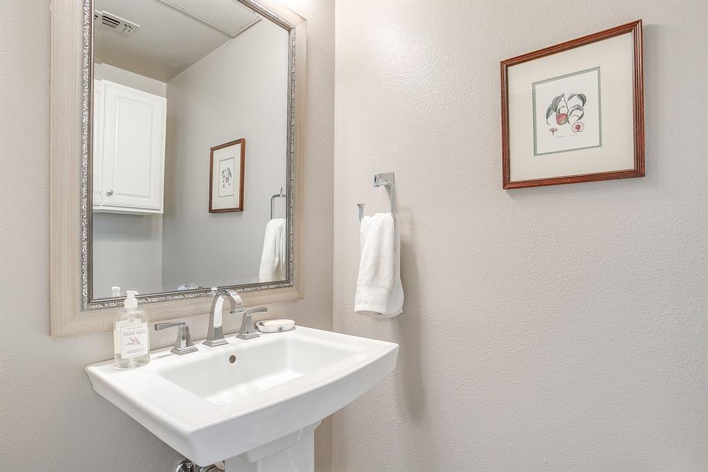 3333 Darcy Street 2203 Property Photo 11