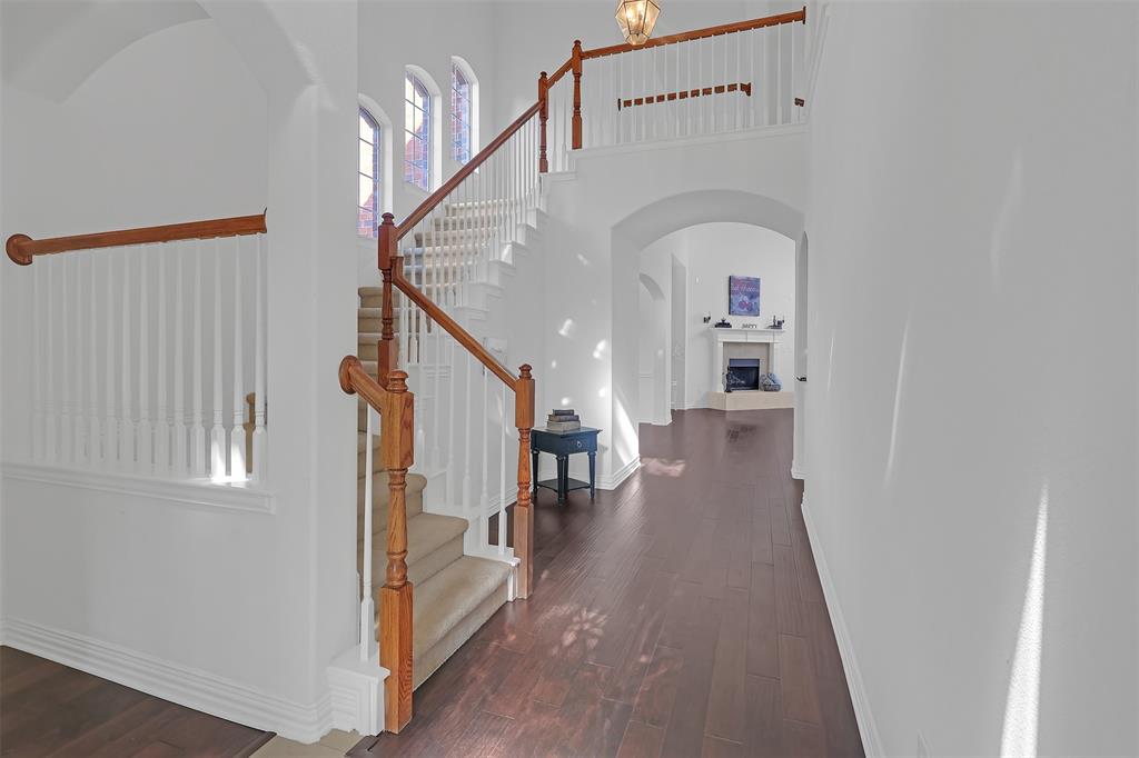 3252 Forestbrook Drive Property Photo 3