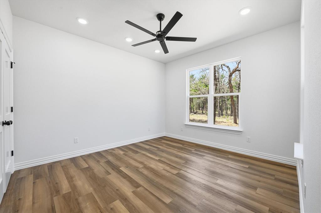 377 Oak Cove Court Property Photo 27