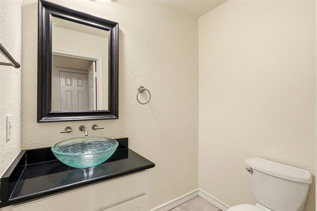 9486 Timberleaf Drive Property Photo 16