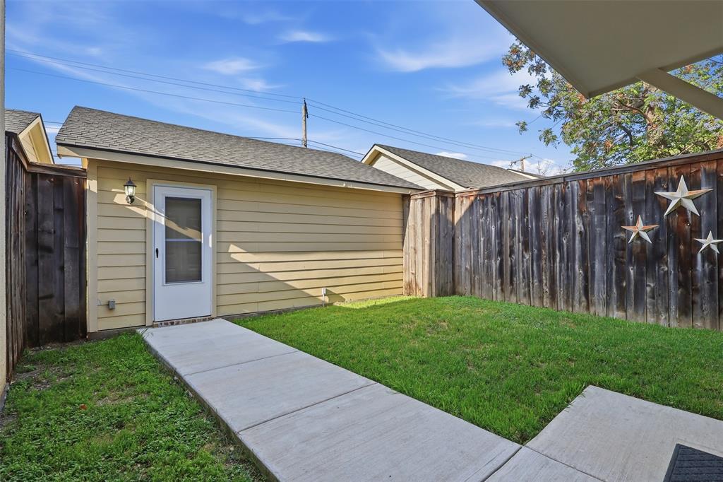 9486 Timberleaf Drive Property Photo 27