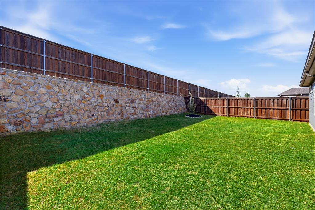 5628 Castle Peak Bend Property Photo 26