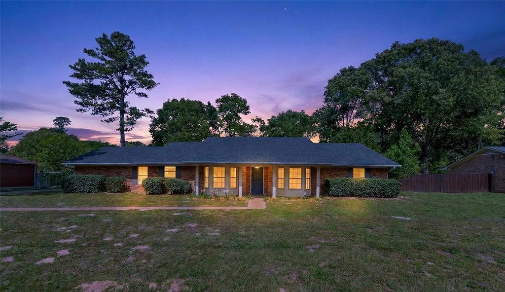 15515 Nell Lynn Lane Property Photo 1