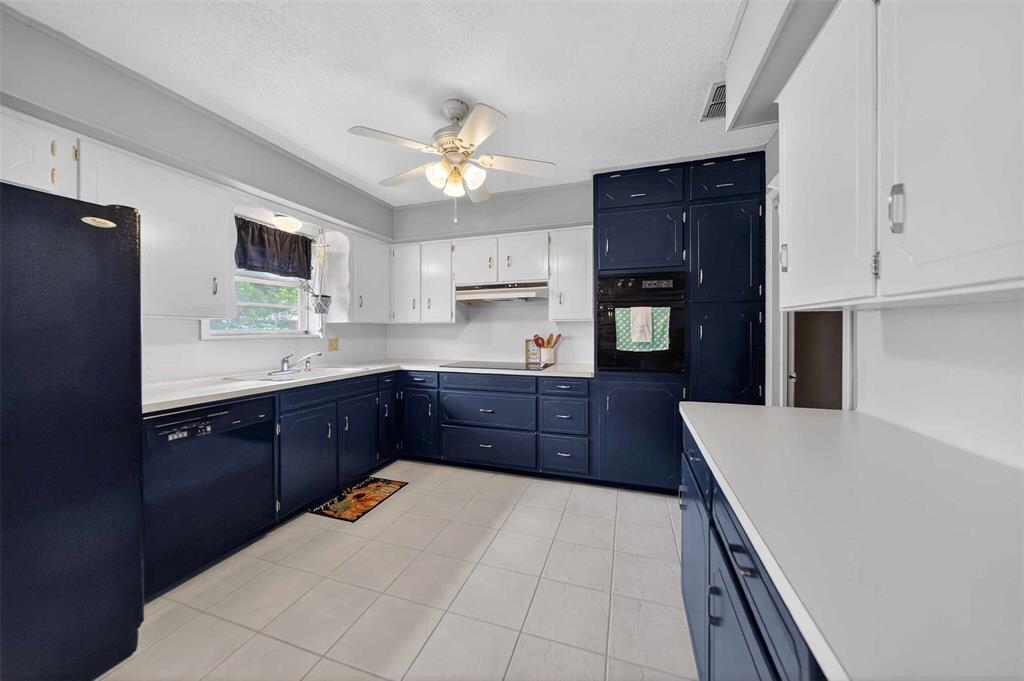 15515 Nell Lynn Lane Property Photo 8