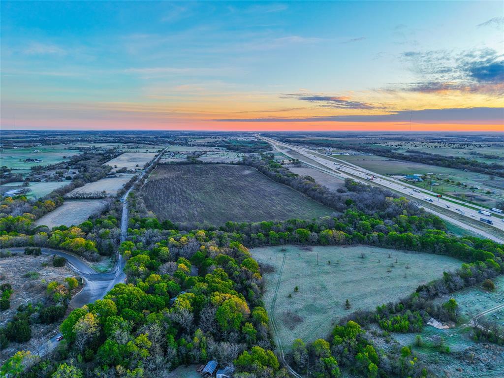 Unk Ih 35 Property Photo 7