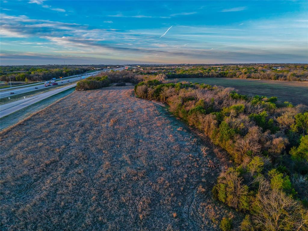 Unk Ih 35 Property Photo 16