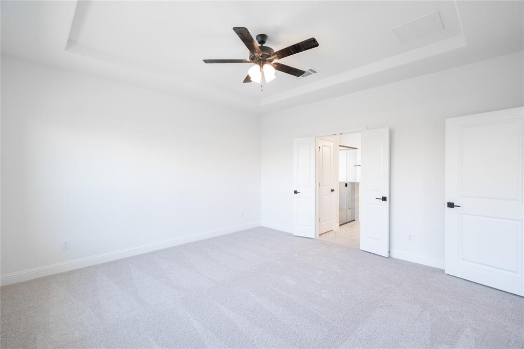 2225 Valencia Drive Property Photo 12